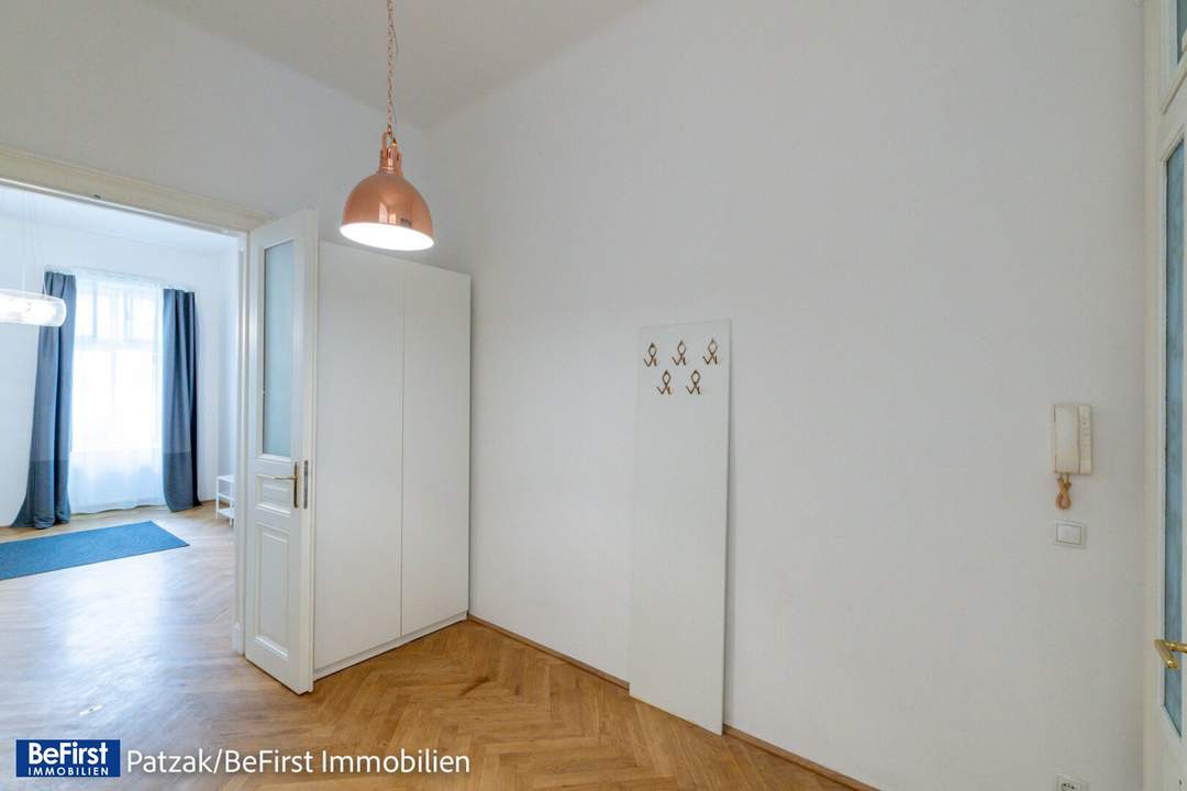 Altbau, sehr gut gepflegte und top sanierte Wohnung, Hofruhelage in sehr guter, urbaner Lage