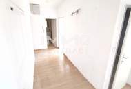 Gut geschnittene Zweizimmer-Wohnung mit Balkon und möglicher Garagenplatz - Zentrale, ruhige Lage