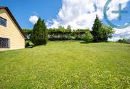 TRAUMGRUNDSTÜCK: Ruhig gelegenes Einfamilienhaus mit 1185m² Garten