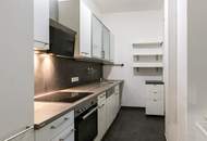 Zu Fuß zum Rochusmarkt & Donaukanal | Großzügiger Altbau mit ca. 3,60 m Raumhöhe | Separate Küche inkl. Küchenzeile | Hofseitiges Schlafzimmer mit Grünblick