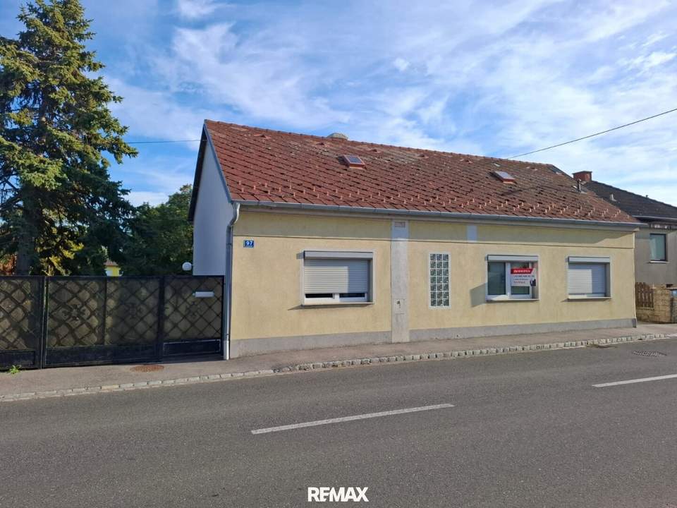 Sanierungsbedürftiges Haus auf 1.728 m² Grund – großes Bebauungs- und Entwicklungspotenzial