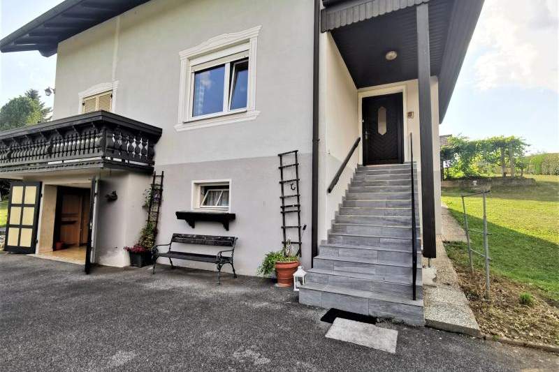 Großzügiges Mietshaus (160m²) mit großem Garten in Söchau!, Haus-miete, 1.000,00,€, 8362 Hartberg-Fürstenfeld