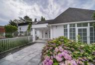 Villa mit Nebengebäude und Pool in Top-Ruhelage