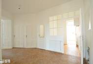 Gepflegtes Wohnen mit viel Platz - 4 Zimmer Etagenwohnung mit Loggia in zentraler Lage