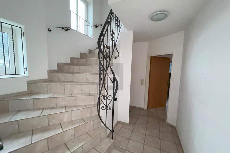 MEHRPARTEIENHAUS MIT ENTWICKLUNGSPOTENZIAL AUF GEWERBEGRUNDSTÜCK, Gewerbeobjekt-kauf, 940.000,€, 5020 Salzburg(Stadt)