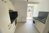 2 Zimmer DG-Wohnung - Erstbezug nach qualitativ hochwertiger Komplettsanierung - plus 2 Terrassen mit gesamt ca. 13,58 m²