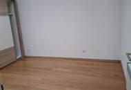 Attraktive, ebenerdige Wohneinheit mit Gartenbenutzung!