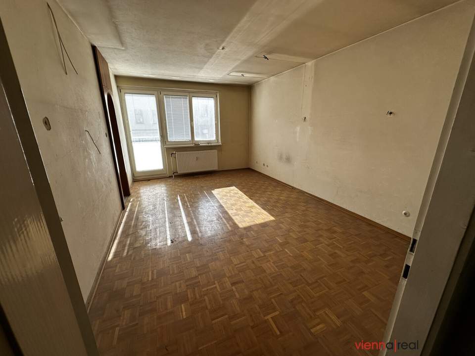Helle 3-Zimmer Wohnung mit optimalem Grundriss, separater Küche und Kellerabteil - sanierungsbedürftig - Nähe Türkenschanzpark