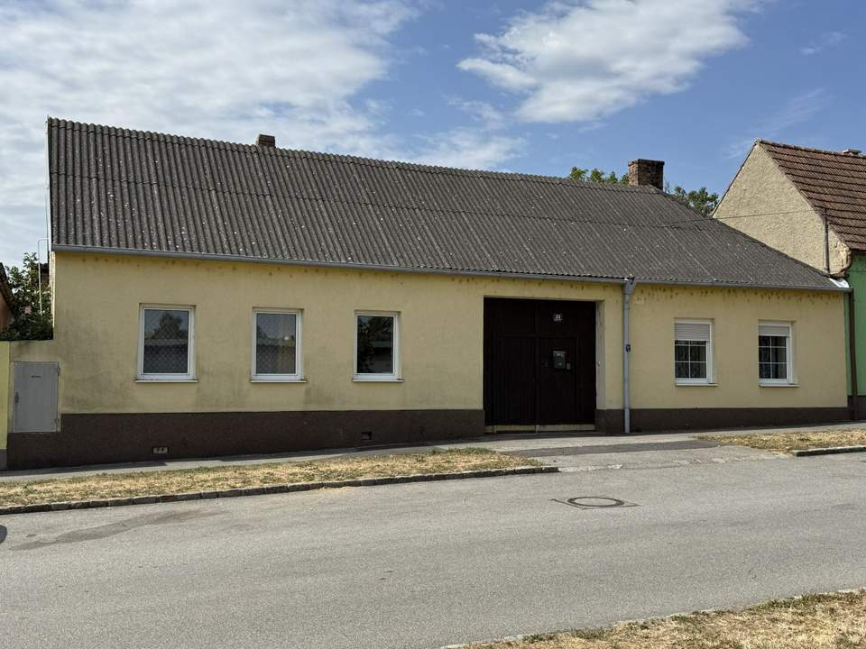 Traditionelles Anwesen mit Entwicklungspotenzial in Breitenbrunn am Neusiedler See