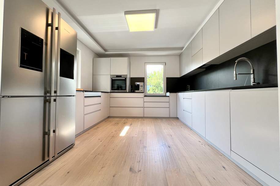 Neuwertige, hochwertig 4-Zimmer-Maisonettewohnung in gebobenem Zustand nähe Innsbruck (Provisionsfrei), Wohnung-miete, 2.499,00,€, 6075 Innsbruck-Land