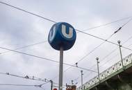 2-Zimmer-Eckwohnung mit Altbauflair in top saniertem Altbauhaus