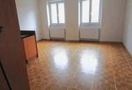 Großzügige Wohnung direkt im Zentrum!