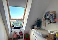 Attraktive Dachgeschoss-Wohnung inkl. Terrasse mit Fernblick