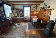 "Jahrhundertwende Stilhaus mit Wald"