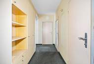 4-Zimmer-Wohnung mit Balkon und KFZ Stellplatz/sanierungsbedürftig/Bieterverfahren