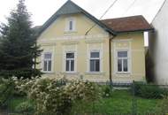 ALTBAU – AUSSERGEWÖHNLICHES EINFAMILIENHAUS AUF GROSSEM GRUNDSTÜCK