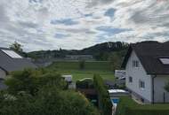 Bezaubernde 2-Zimmer-Wohnung mit allen Vorteilen einer Top-Infrastruktur bietet erholsames Wohnen in zentraler und dennoch naturnaher Grünlage! Ab 01.08.2025 verfügbar!