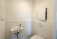 Dachgeschosswohnung mit Weitblick, inkl. PP, Hz, WW und KW // Attic apartment with long view, incl. Parking, Heating, Warm and Cold Water //