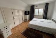 Großzügiges Wohnhaus auf großem Grundstück in idyllischer Lage! Sanierungsbedürftig!