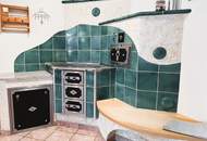 Wohnhaus mit 2 Einheiten, großer 2-stöckiger Garage und gemütlichem Garten