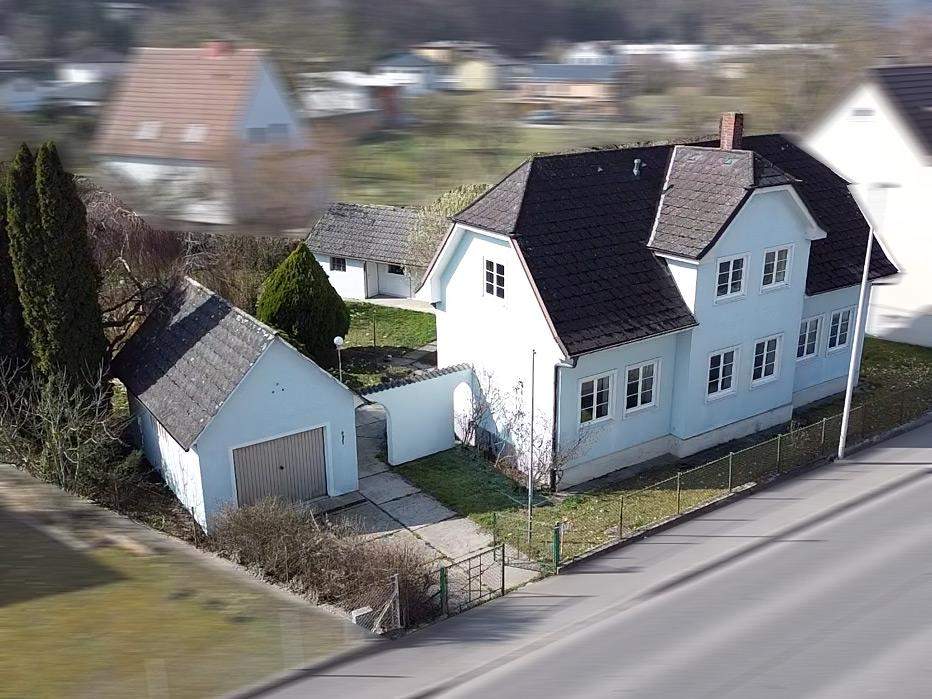 Bürgerliches Einfamilienhaus mit viel Platz, liebenswerten Garten & Ausblick gen Maria Taferl!