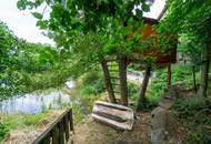 Exklusives Mehrfamilienhaus mit Ateliercharakter, Einliegerwohnung, Pool und Naturteichzugang
