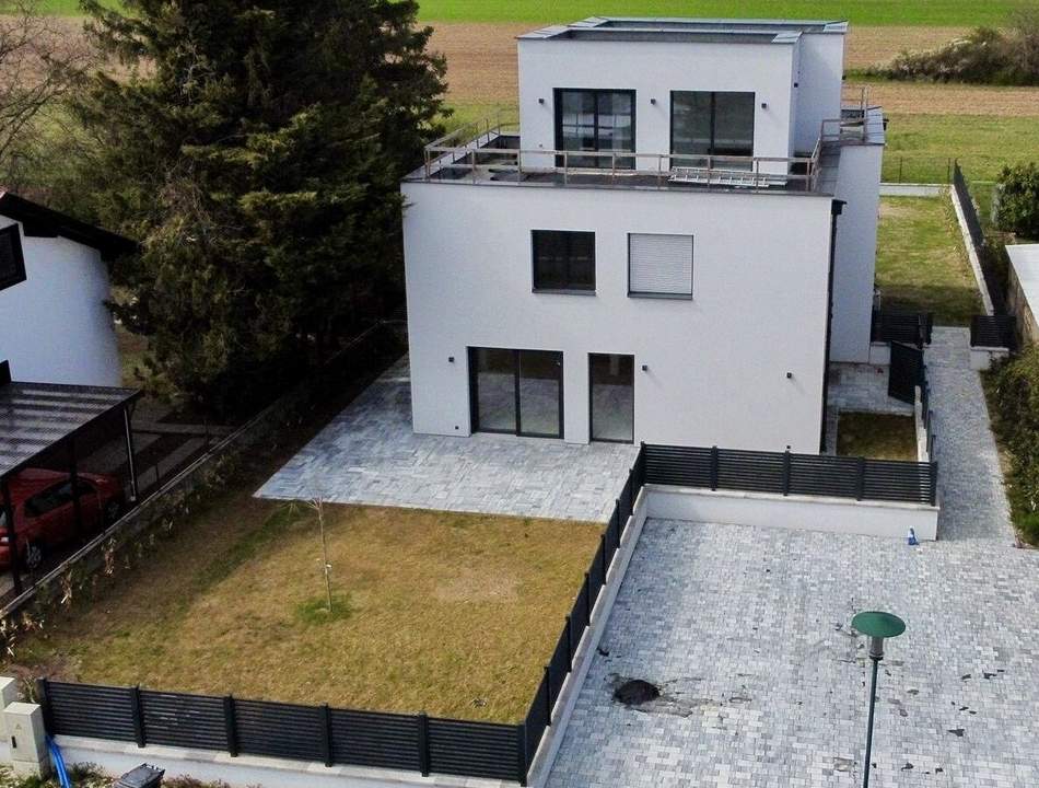 Modernes Wohnjuwel in Sollenau: Großzügigkeit trifft auf individuelle Gestaltungsfreiheit !!