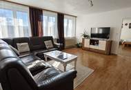 DB IMMOBILIEN | Großzügiges Wohnhaus mit zwei Wohneinheiten, einem Café und zusätzlichem Bauland in Ternitz