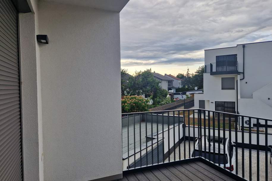 EINMALIGE CHANCE: TRAUMHAFTE DACHGESCHOSSWOHNUNG MIT HERRLICHER LOGGIA &amp; BALKON IN BEGEHRTER WOHNLAGE IM ERSTBEZUG MIT MÖGLICHKEIT AUF TIEFGARAGENPARKPLATZ, Wohnung-kauf, 350.000,€, 3430 Tulln