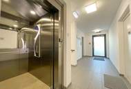 Schönste Aussicht und Komfort, weil Dachgeschoss und Grünruhelage // Beautiful view and comfort, top-floor apartment in a quiet, green location //