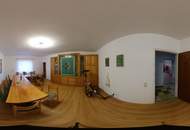 Großes Haus für Visionäre in Aussichtslage (Buschenschank, Weingärten)