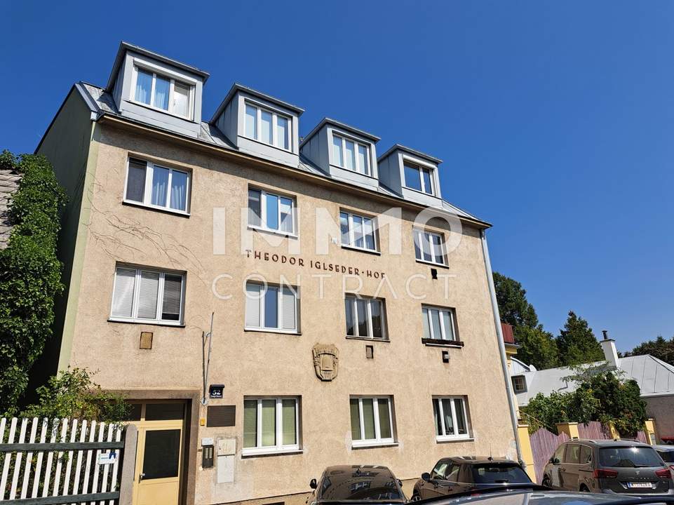 BRINGEN SIE NEUEN GLANZ in diese 2 Zimmer- Dachgeschosswohnung in TOPLAGE MAUER !