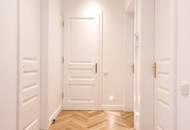Erstbezug nach hochwertiger Sanierung, Altbau-Eigentumswohnung am Park!