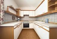 Bungalow aus den 70er Jahren mit ausbaubarem Dachboden