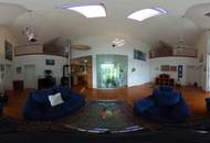 "Gediegene Villa, große Wohnfläche, viele Garagenplätze"