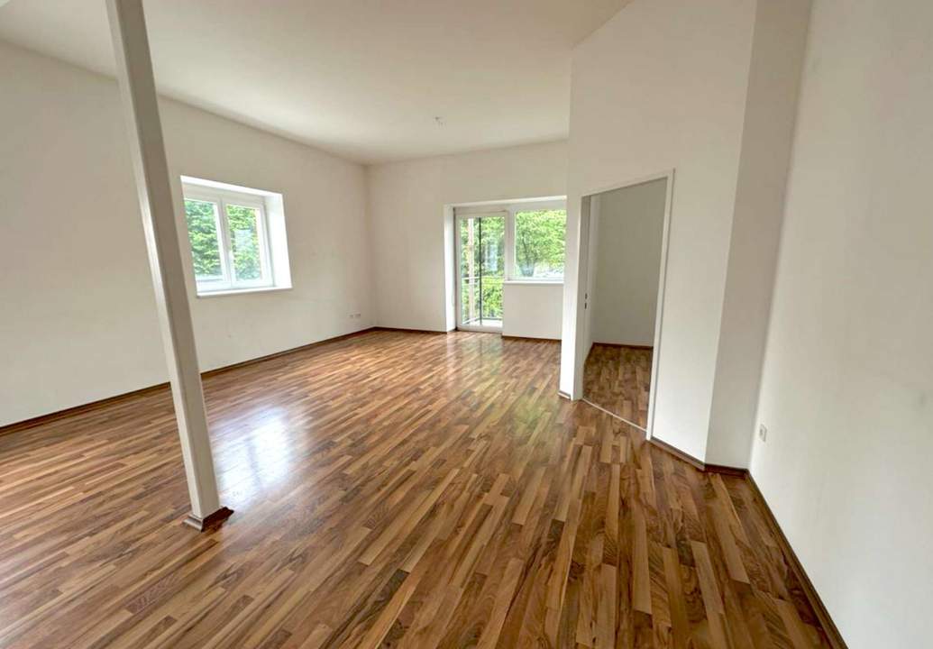 Helle 2-Zimmer-Wohnung mit Balkon in ruhiger Lage nahe dem Hartberger Stadion!