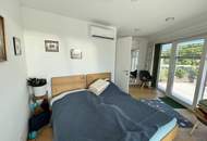 Lichtdurchflutete Penthouse Architektur - barrierefreie 5-Zimmer Maisonette-Wohnung in exklusiver Lage mit teiloffener Galerieebene, zahlreichen Terrassen, 2 Bädern und PKW-Garagenplatz