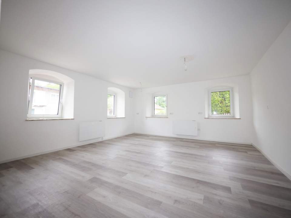 Helle 2,5-Zimmer-Gartenwohnung in Oberhofen Wohnen am See