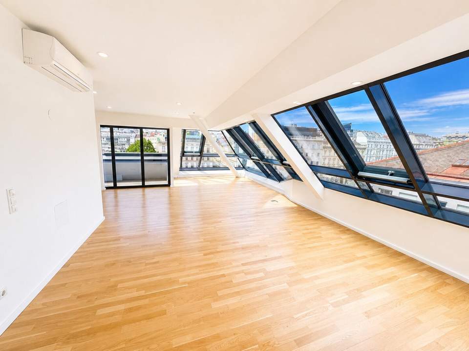 ÜBER DEN DÄCHERN DES NASCHMARKTES ! PENTHOUSE FOR SALE !