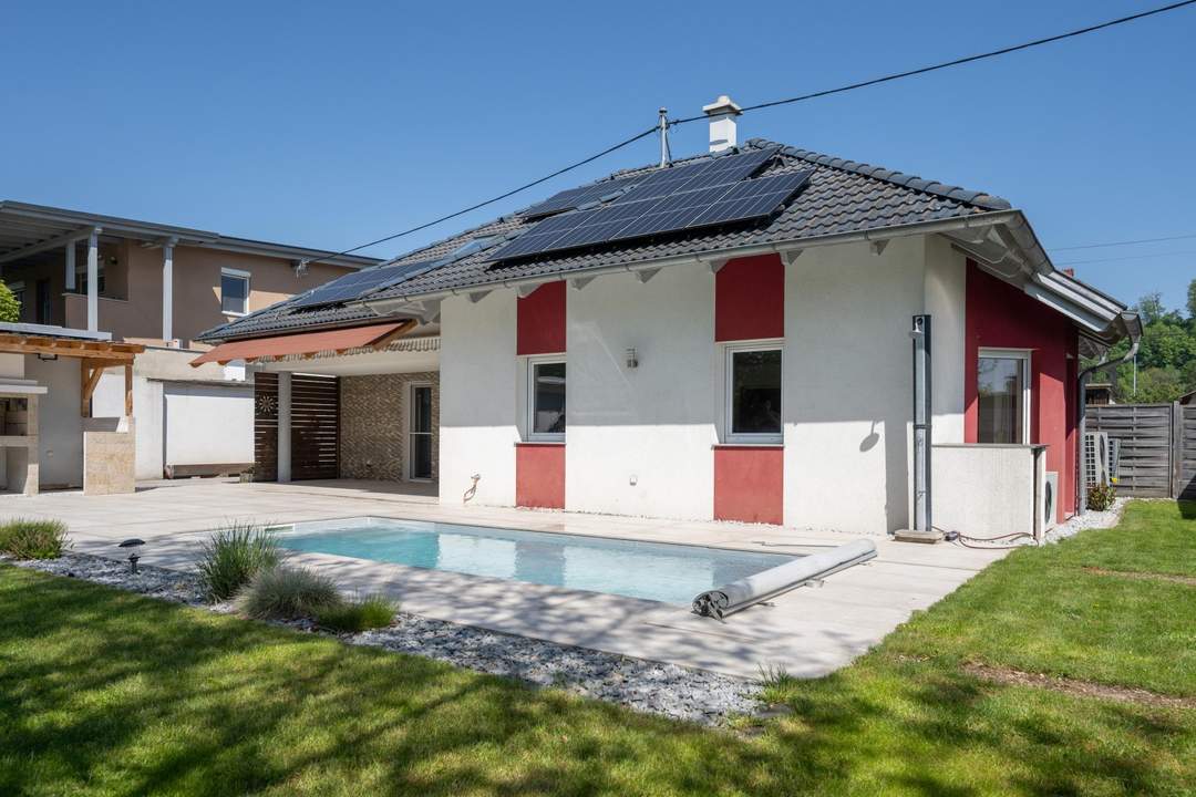 Einfamilienhaus mit 193 m² Wohnfläche, 859 m² Grundstück mit Pool und Garage in begehrter Siedlungslage!