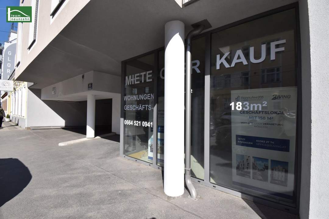 Geschäftslokal im Erdgeschoss mit straßenseitigen Schaufenstern zum sofortigen Bezug - Bestlage auf Hauptstraße unweit der U1 - JETZT ANFRAGEN