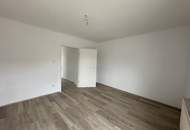 LETZTES JAHR SANIERT: 2-Zimmer-Wohnung + Kabinett mit eigener Terrasse!