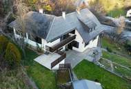 Haus mit zwei Wohneinheiten und Gartenidylle