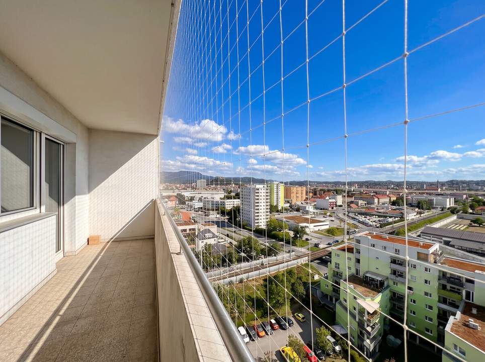 Gut geschnittene Wohnung mit Weitblick - zentrumsnah, ruhig, mit zugeordnetem Freistellplatz!