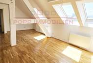 Innenstadt: exklusive Penthouse-Maisonette mit großer, grüner Dachterrasse im neuen Neutorviertel, Parkplatz