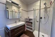 Zwei Wohnungen aber ein Haus + Pool