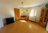Behagliches Einfamilienhaus mit Naturteich, Wintergarten und Carport in Roßbach