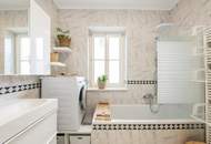 Zwei Einfamilienhäuser auf großzügigem Grundstück in sonniger Lage