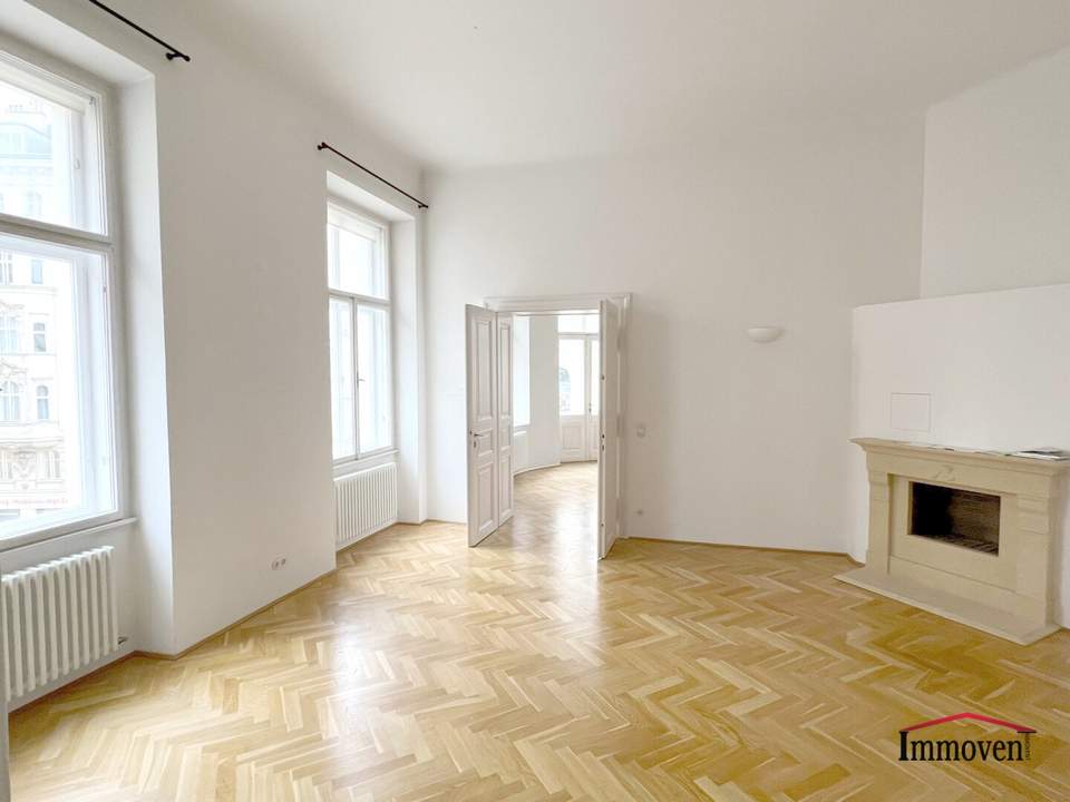 TOPLAGE - Charmante 4-Zimmerwohnung mit Balkon - Nähe Votivkirche