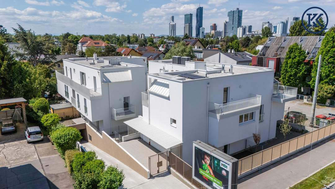 Urbaner Komfort im Obergeschoss: Helles 3-Zimmer-Heim mit Doppel-Balkon